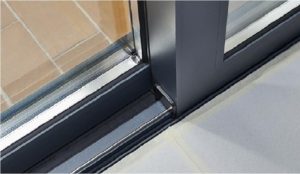 How to clean the crevices of a window groove